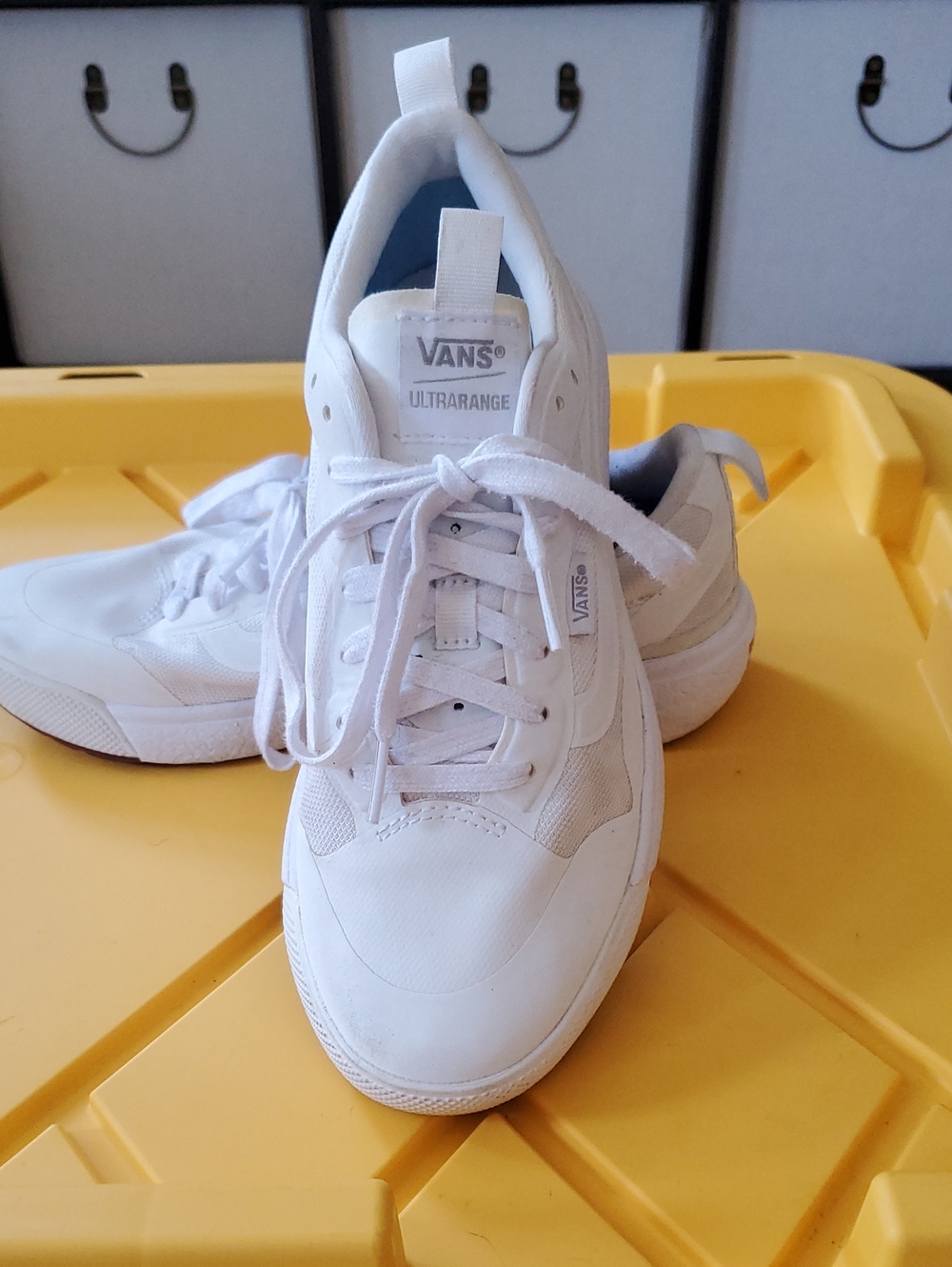 Vans Ultrarange Women's White Low-Top Sneakers